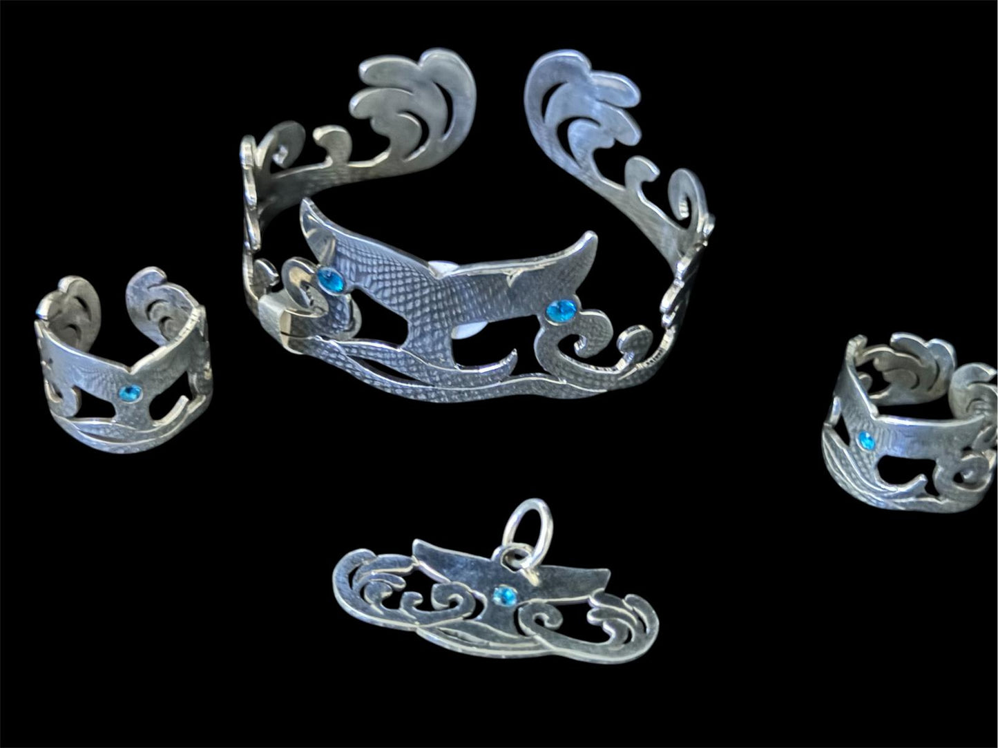 Whale Tail Set