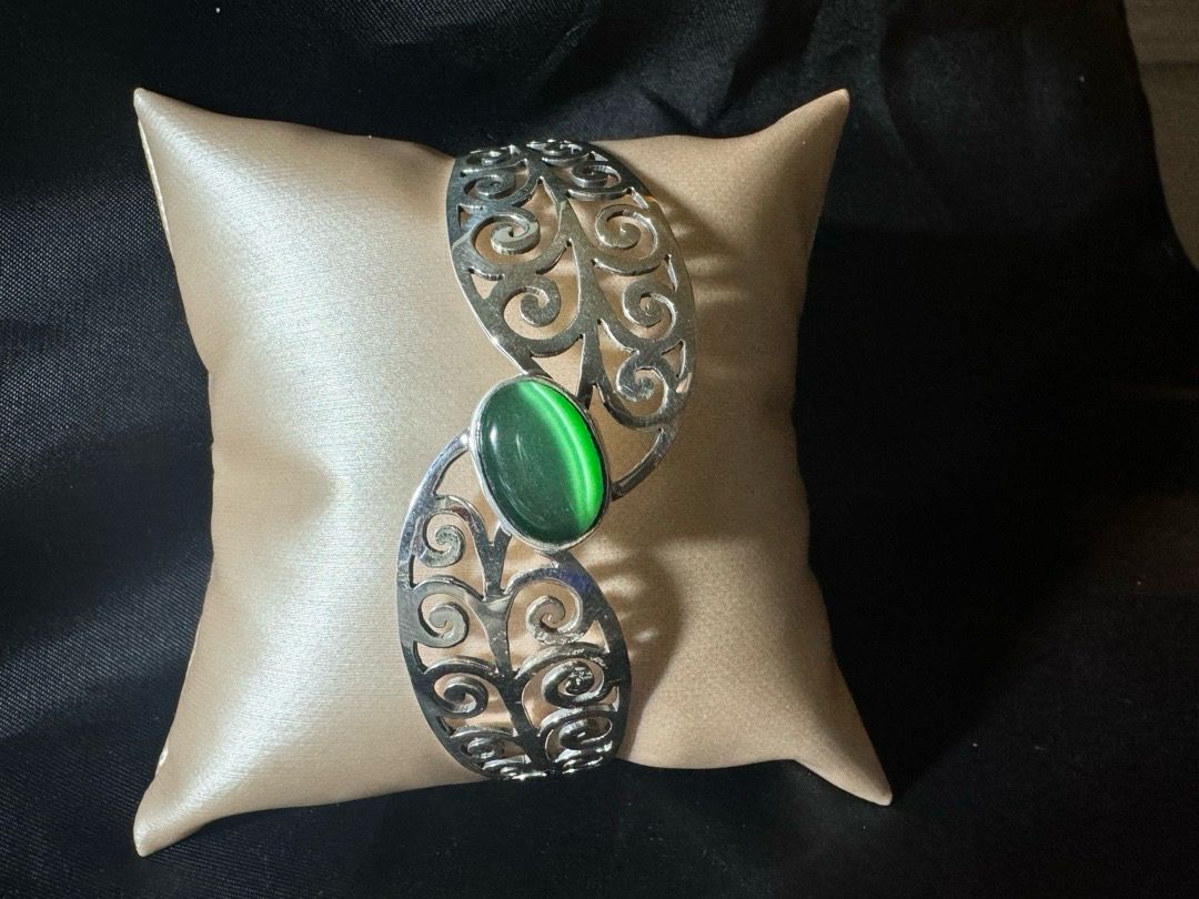 Leaf Cuff with Green Gem
